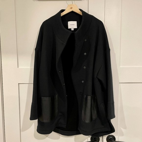 Cuyana Fleece Highlow Jacket - Picture 2 of 10